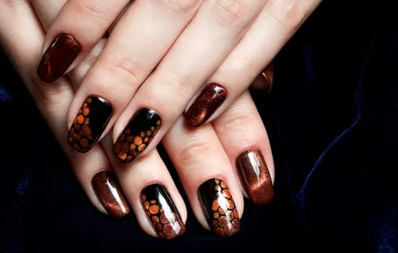 What about gifts? It's common to give a gift card or personalized gift around the holidays.